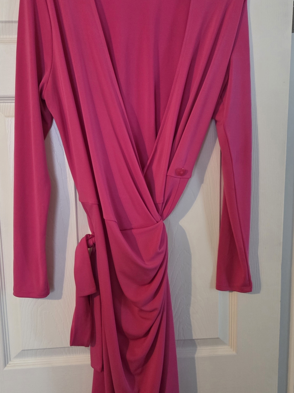 Amazon Essentials Women's Hot Pink Wrap-Style Long Sleeve Dress